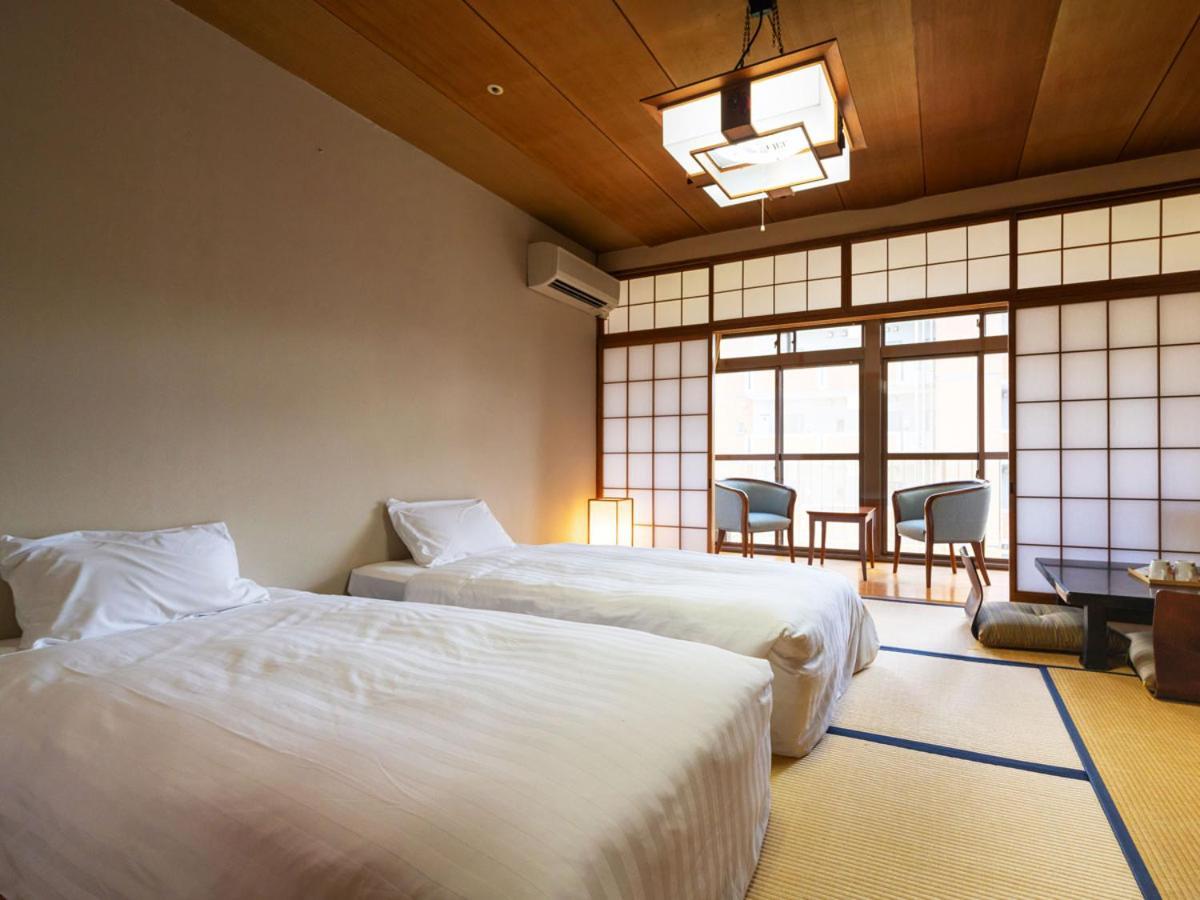 Hotel Flags Isahaya Nagasaki Esterno foto